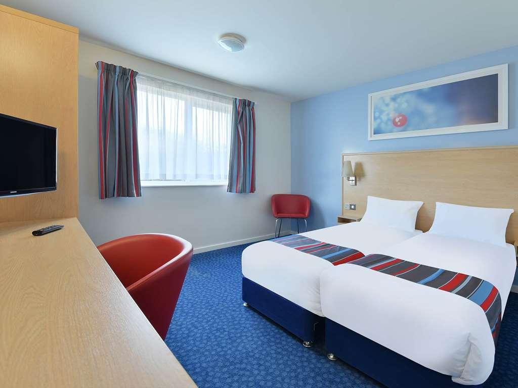 Travelodge Newbury Tot Hill Cameră foto