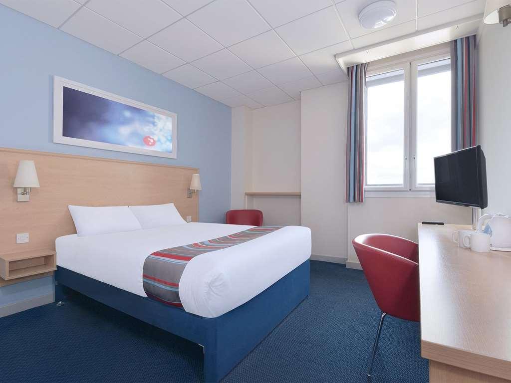 Travelodge Newbury Tot Hill Cameră foto